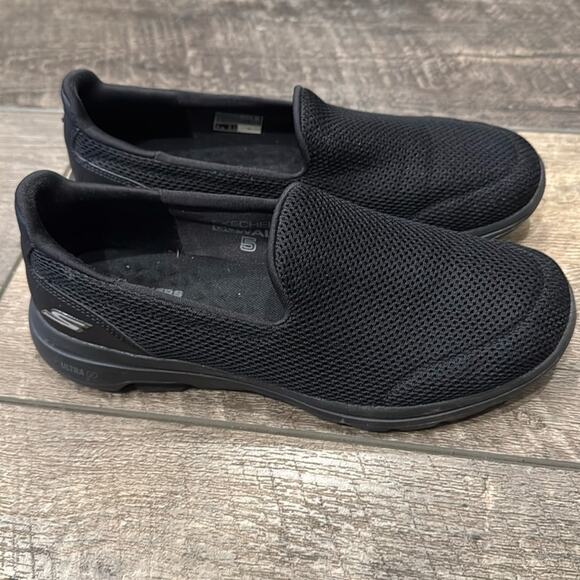 Skechers Women's GO Walk 5 Sneaker Black Size 7.5 - Picture 4 of 9
